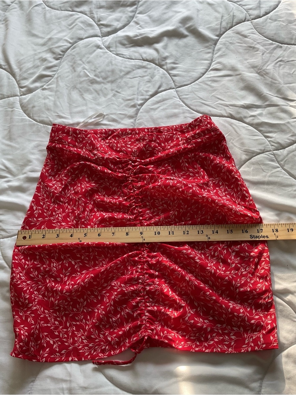 Red Floral Drawstring Ruched Mini Skirt - Picture 5 of 8